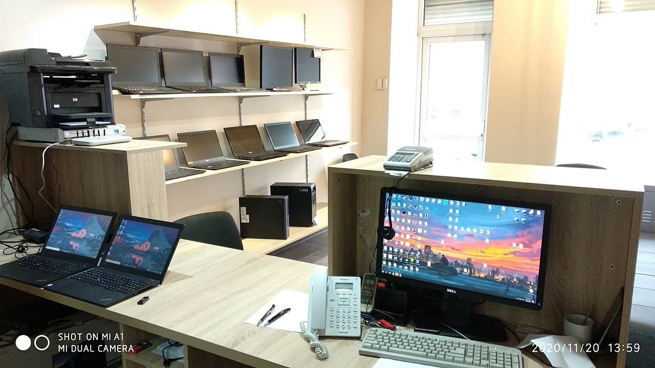 Computer hardware repair and diagnostics workbench